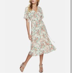 1. state floral V-neck wrapped dress size 8 white